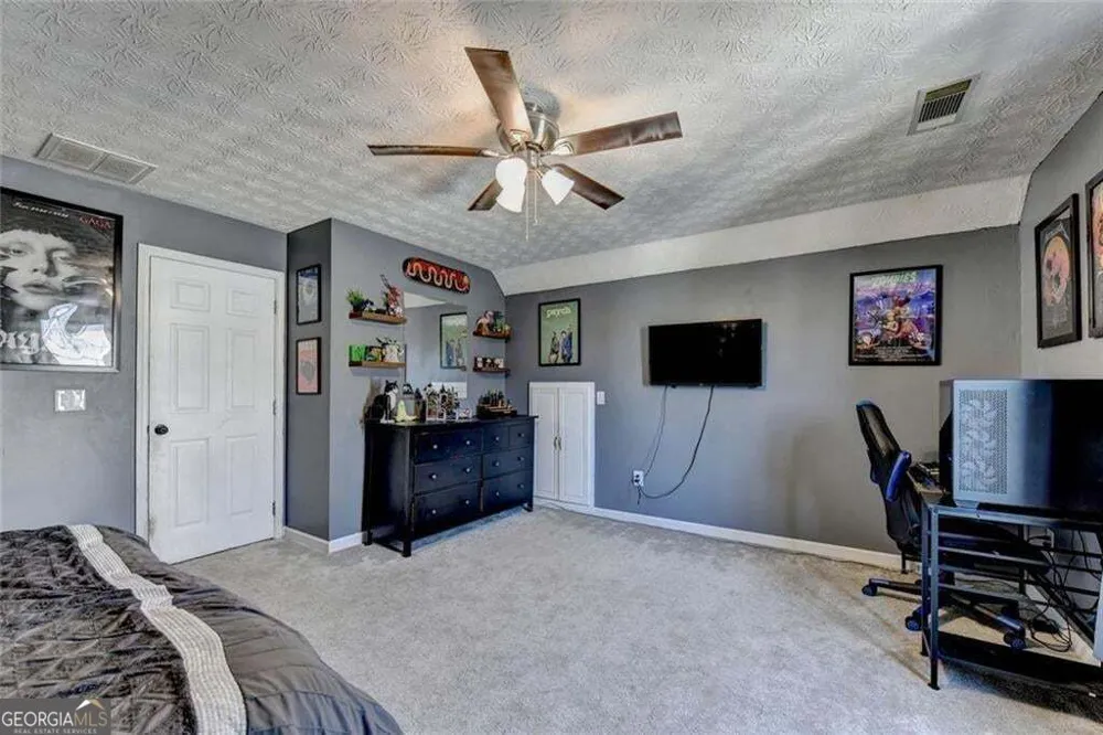290 Lake Valley DR SW Loganville, GA 30052