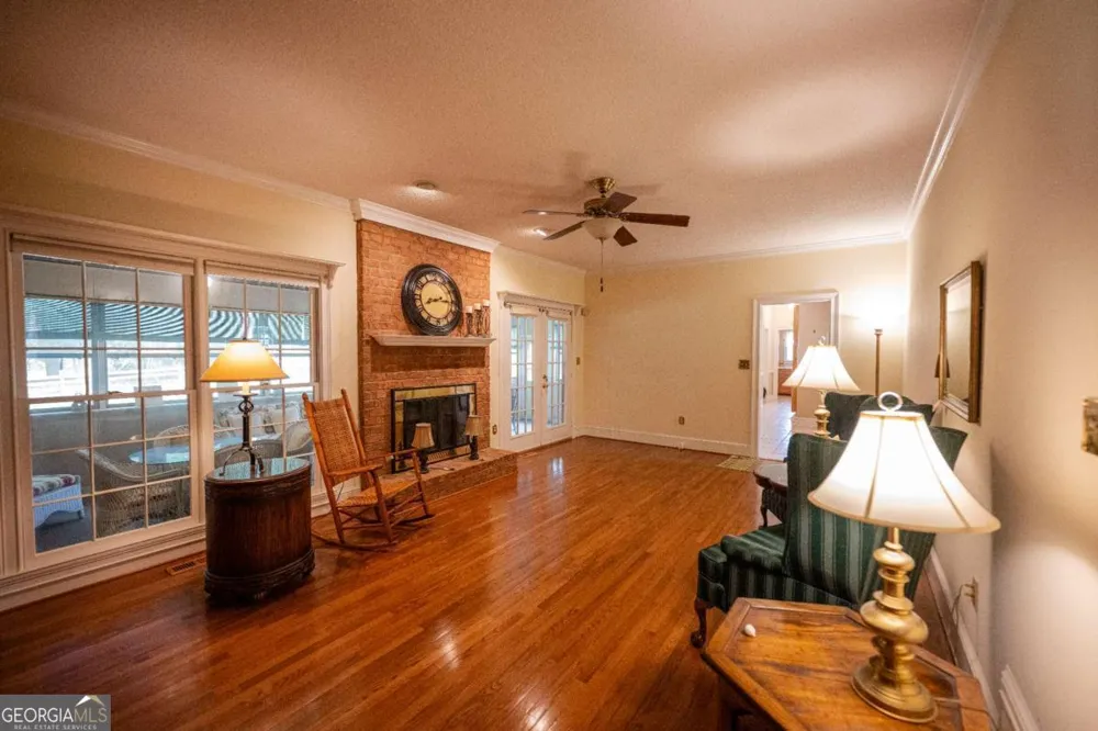 341 Chesterfield RD Bogart, GA 30622