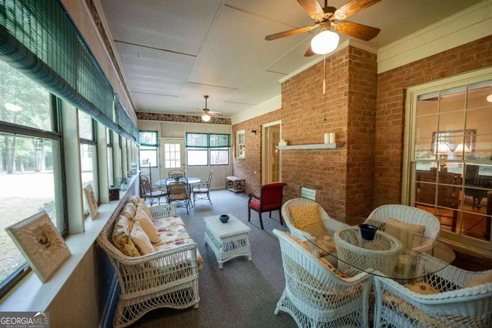 341 Chesterfield RD Bogart, GA 30622