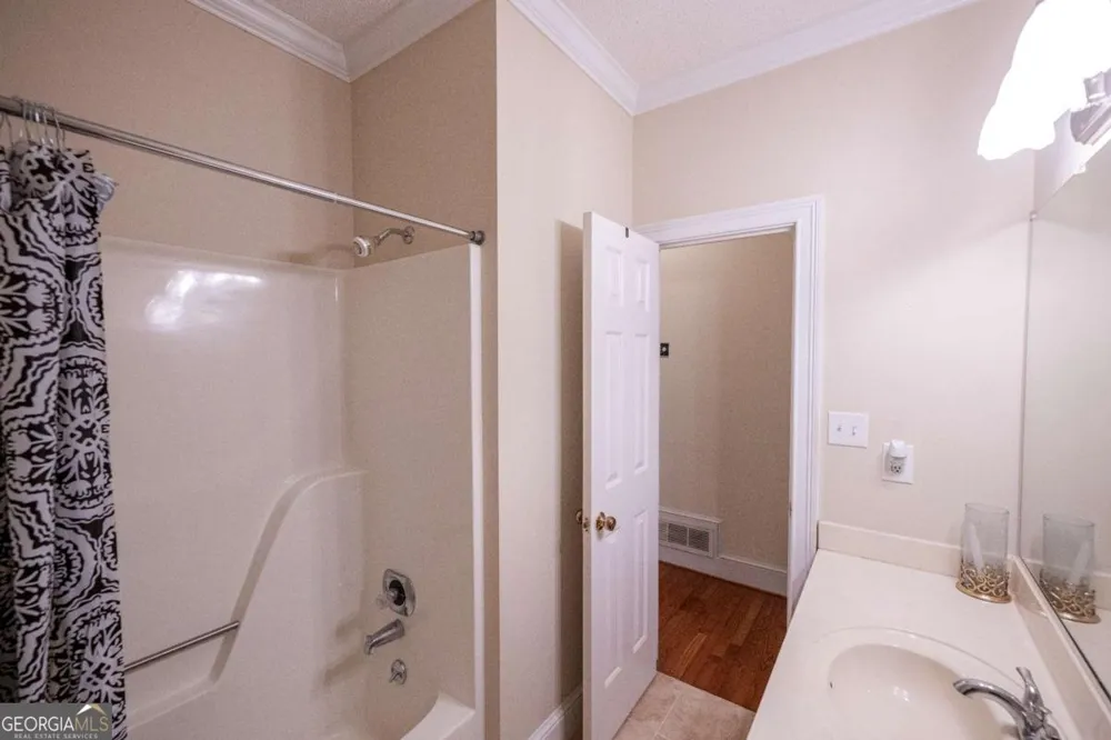 341 Chesterfield RD Bogart, GA 30622