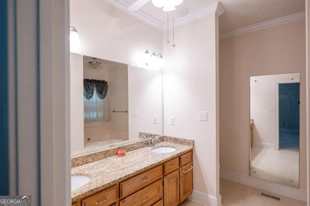 341 Chesterfield RD Bogart, GA 30622