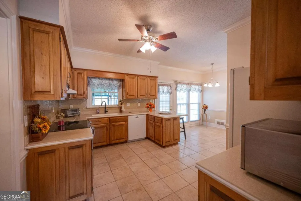341 Chesterfield RD Bogart, GA 30622
