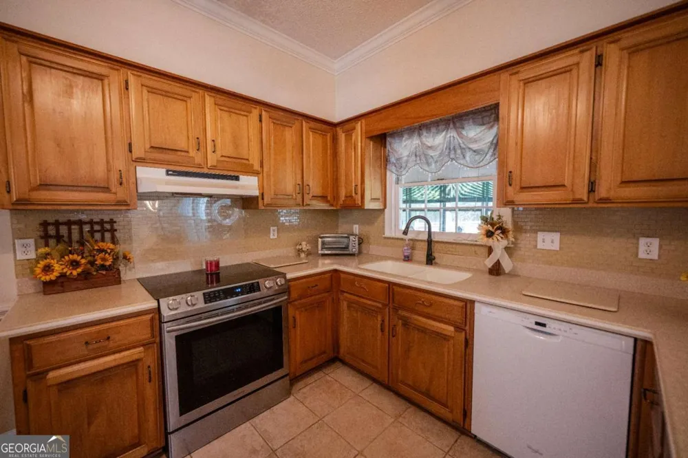 341 Chesterfield RD Bogart, GA 30622
