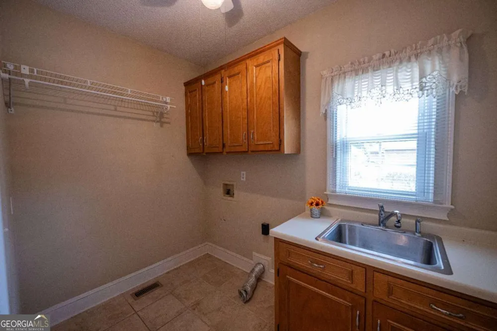341 Chesterfield RD Bogart, GA 30622