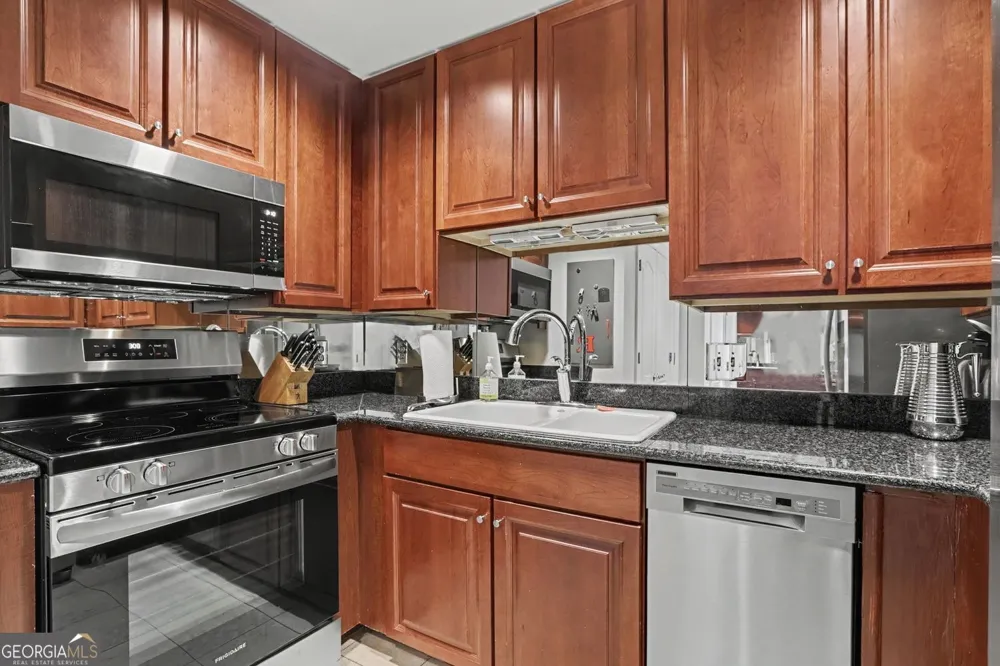 195 14th ST NE Atlanta, GA 30309