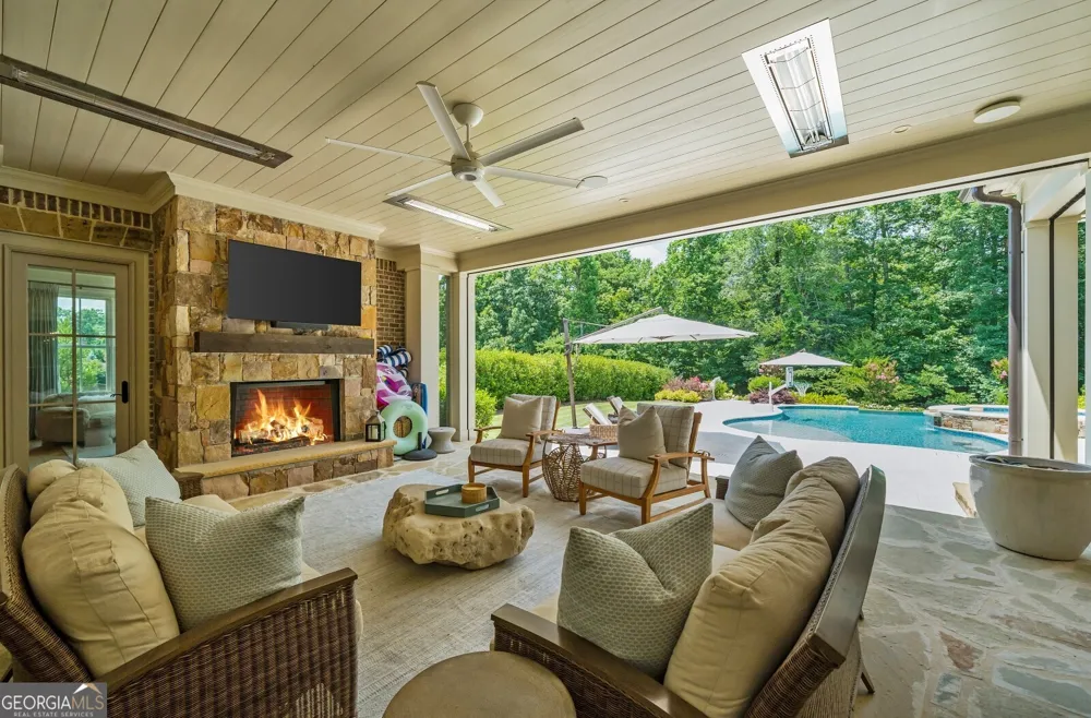 570 Lost River BND Milton, GA 30004