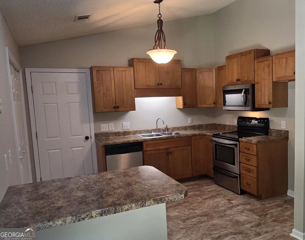251 Twin Creek Shores Athens, GA 30605