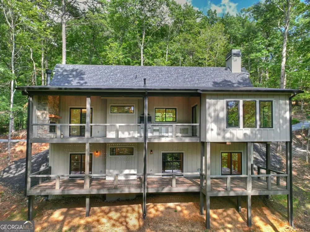 412 Mountain Tops CIR Blue Ridge, GA 30513