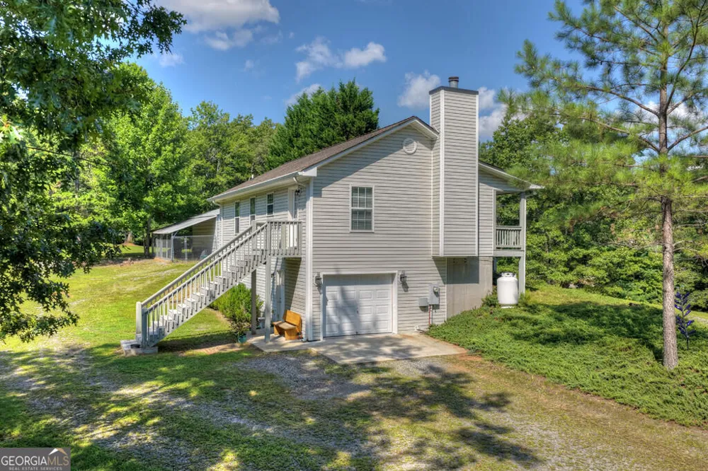96 Creekside DR McCaysville, GA 30555