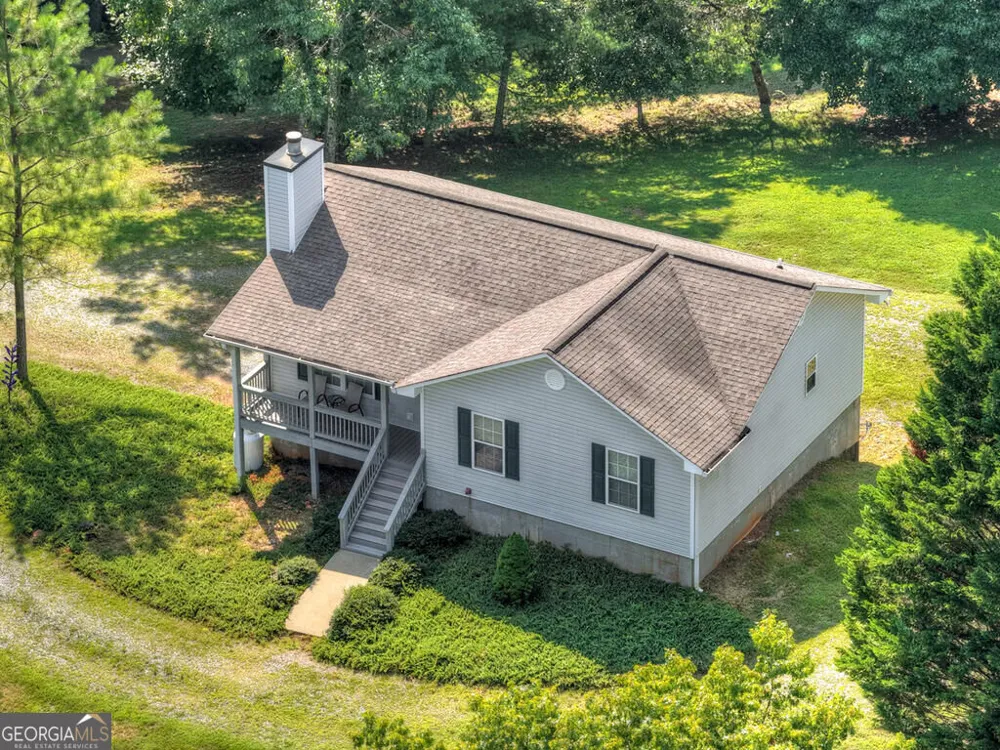 96 Creekside DR McCaysville, GA 30555