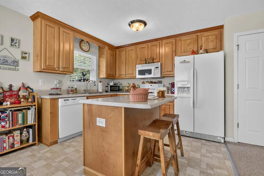 96 Creekside DR McCaysville, GA 30555