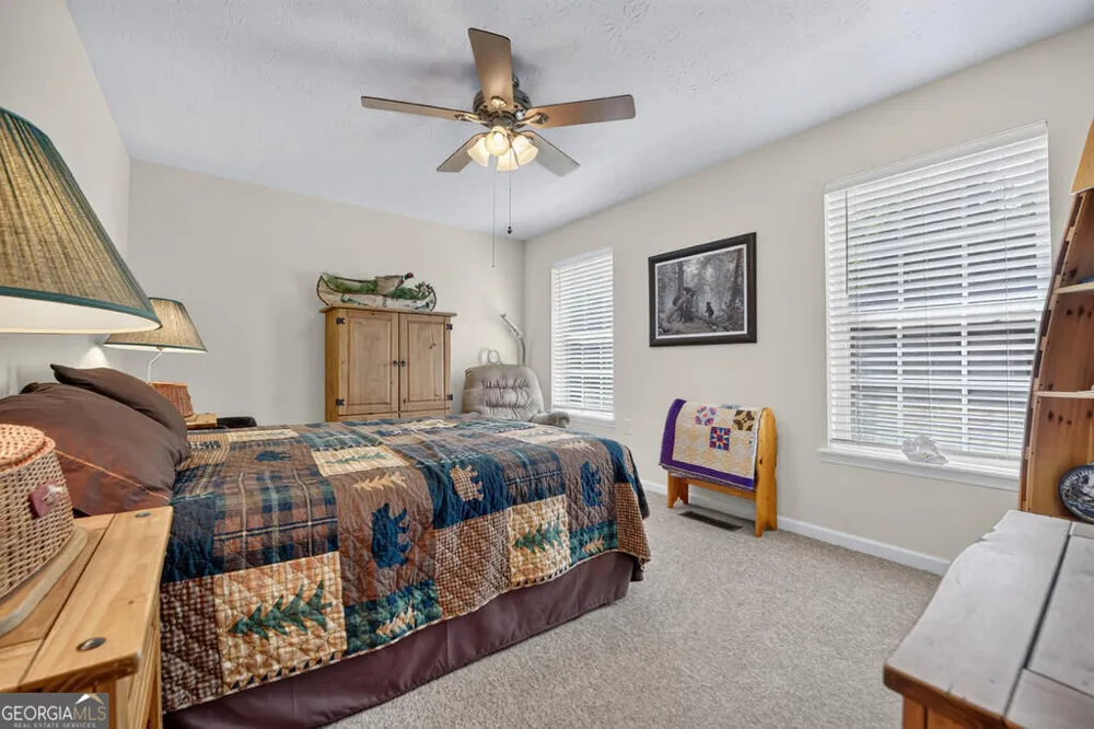 96 Creekside DR McCaysville, GA 30555