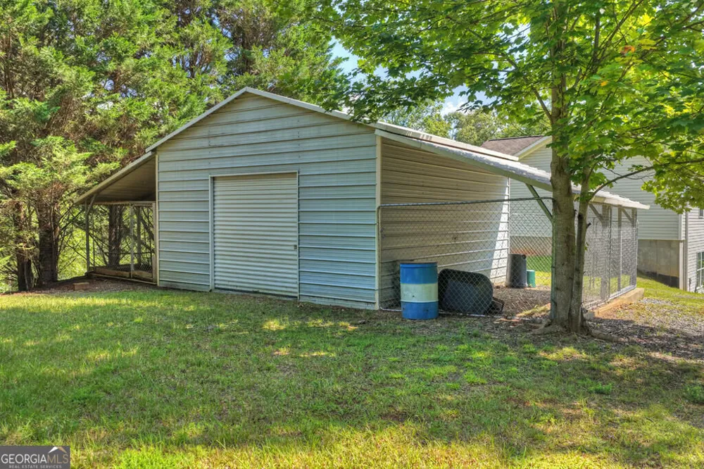 96 Creekside DR McCaysville, GA 30555