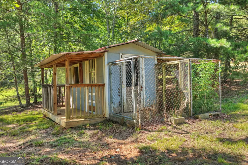 96 Creekside DR McCaysville, GA 30555
