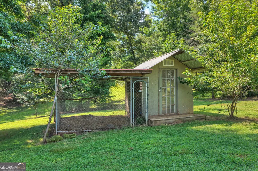 96 Creekside DR McCaysville, GA 30555