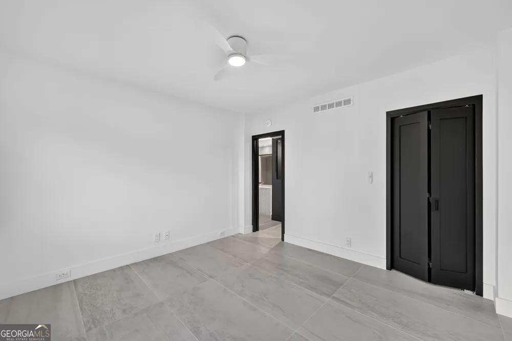 2285 Peachtree RD NE Atlanta, GA 30309