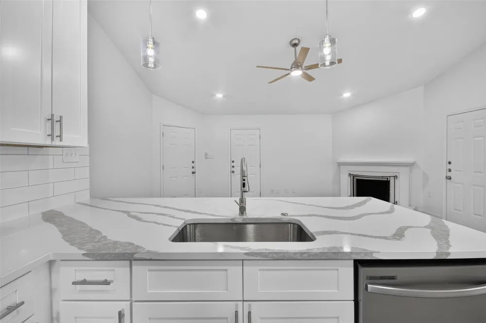 2729 Todville Place Dallas, TX 75228