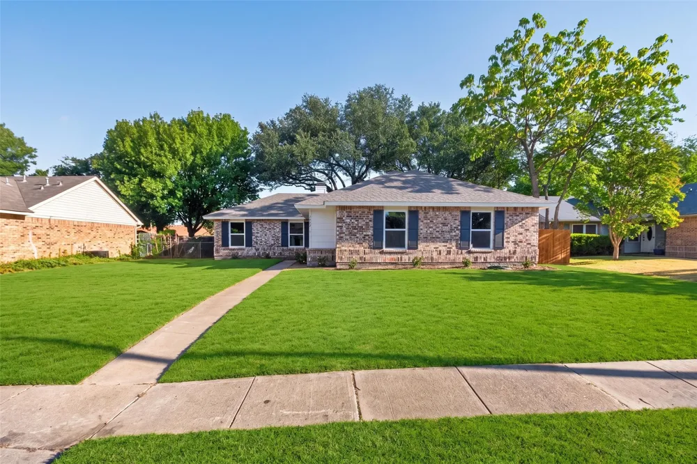 2729 Todville Place Dallas, TX 75228