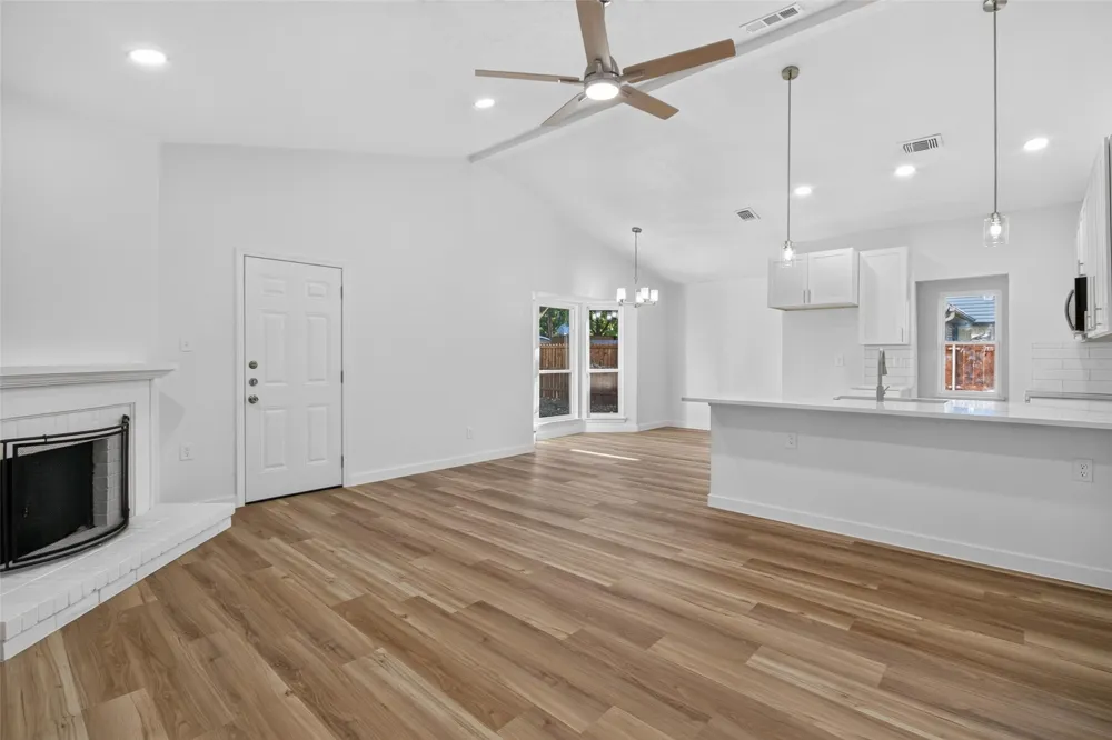 2729 Todville Place Dallas, TX 75228