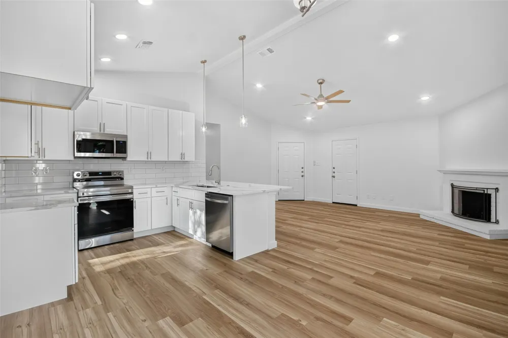2729 Todville Place Dallas, TX 75228