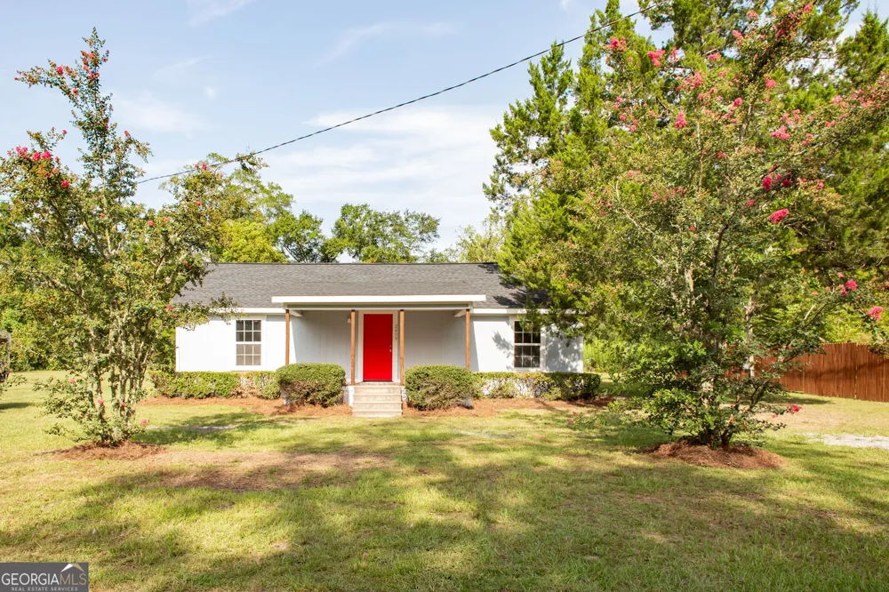 2409 Adams ST Waycross, GA 31501