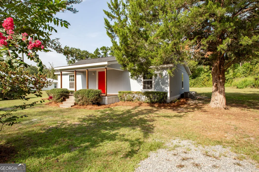 2409 Adams ST Waycross, GA 31501