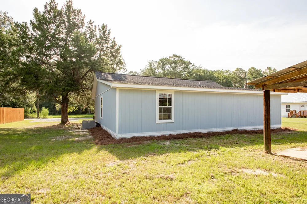 2409 Adams ST Waycross, GA 31501