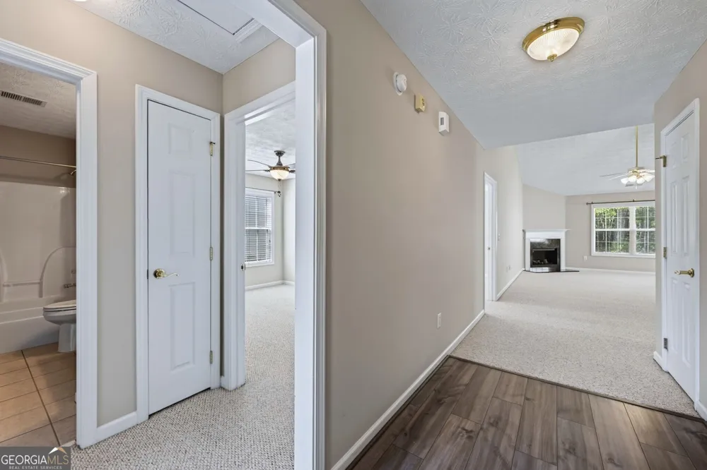 912 Village View CIR Loganville, GA 30052