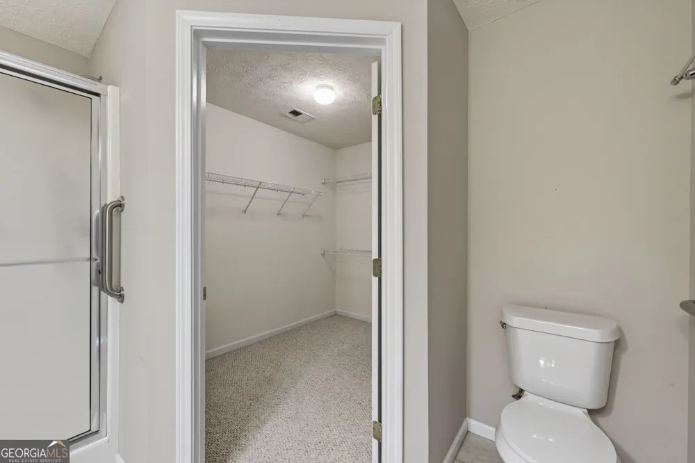 912 Village View CIR Loganville, GA 30052