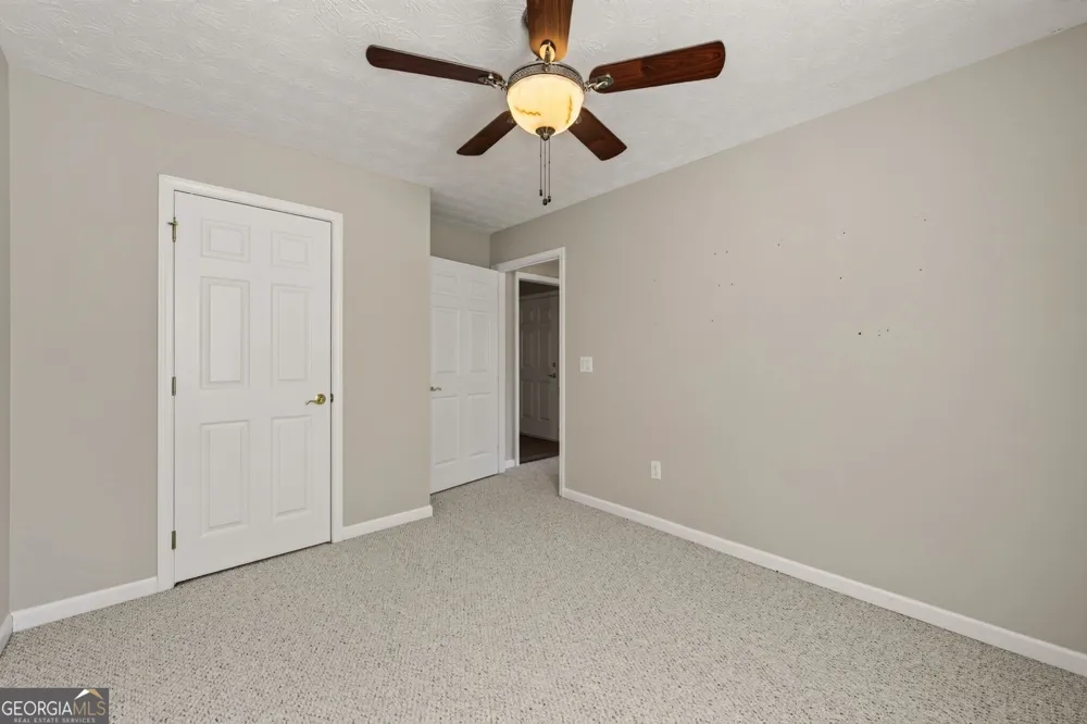 912 Village View CIR Loganville, GA 30052