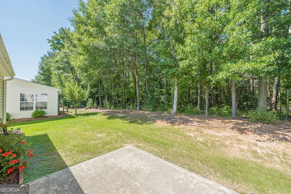 912 Village View CIR Loganville, GA 30052