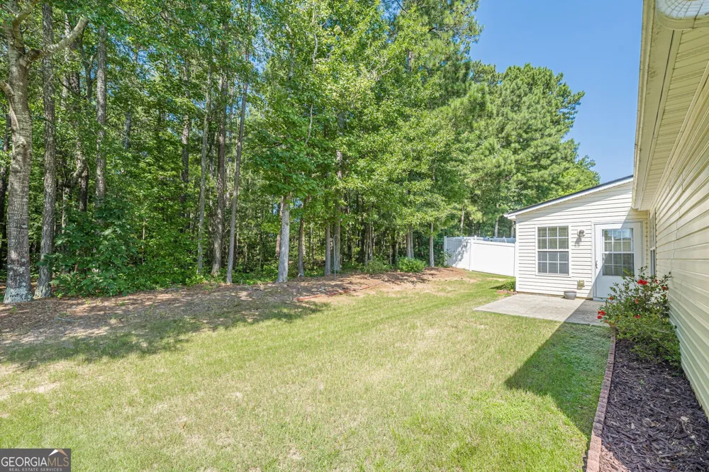912 Village View CIR Loganville, GA 30052