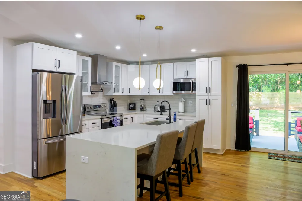 280 W Lake DR NW Atlanta, GA 30314