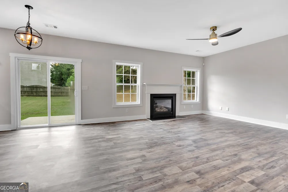 15 Kestrel CIR Covington, GA 30014