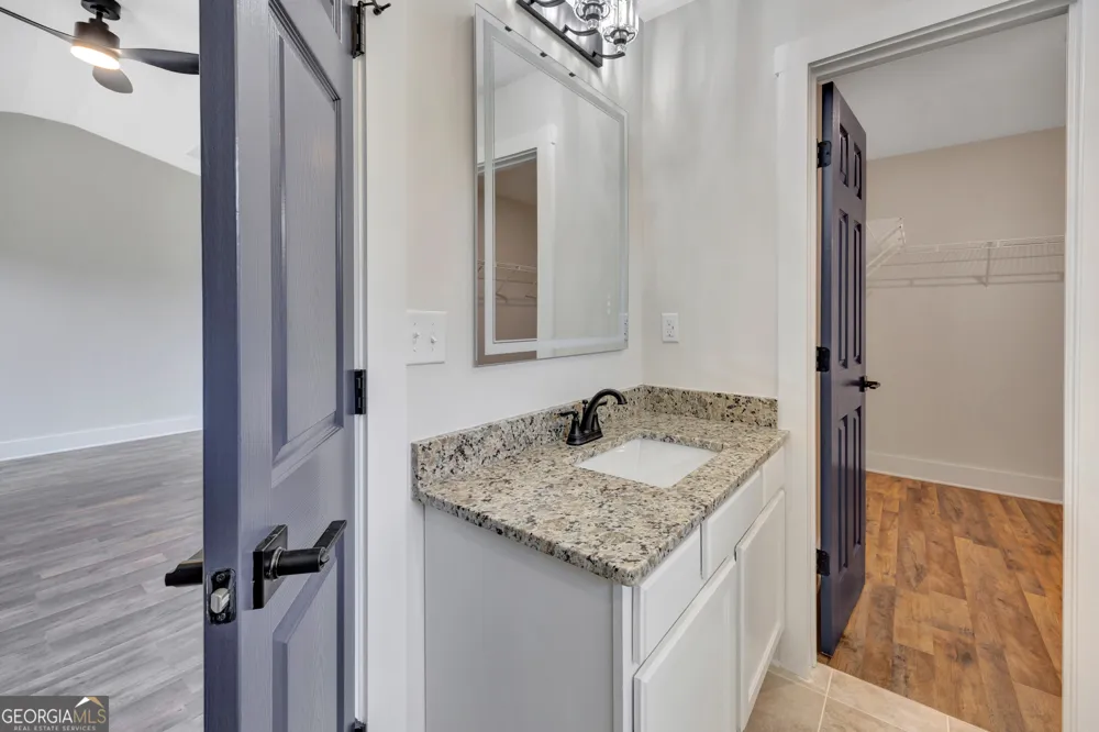 15 Kestrel CIR Covington, GA 30014