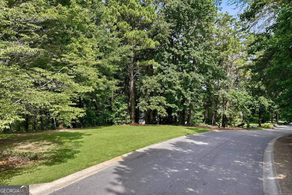3274A Dunlap DR Gainesville, GA 30506