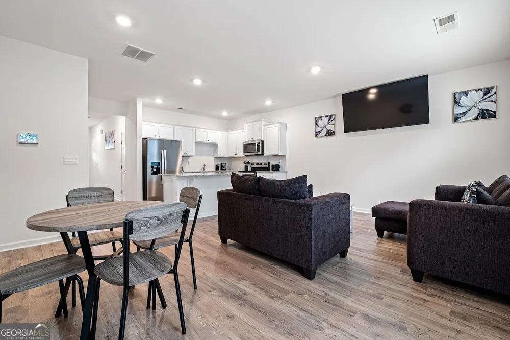 1396 Sweetshrub PL NW Atlanta, GA 30318