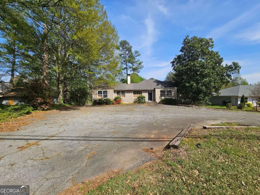 1799 Clairmont RD Decatur, GA 30033