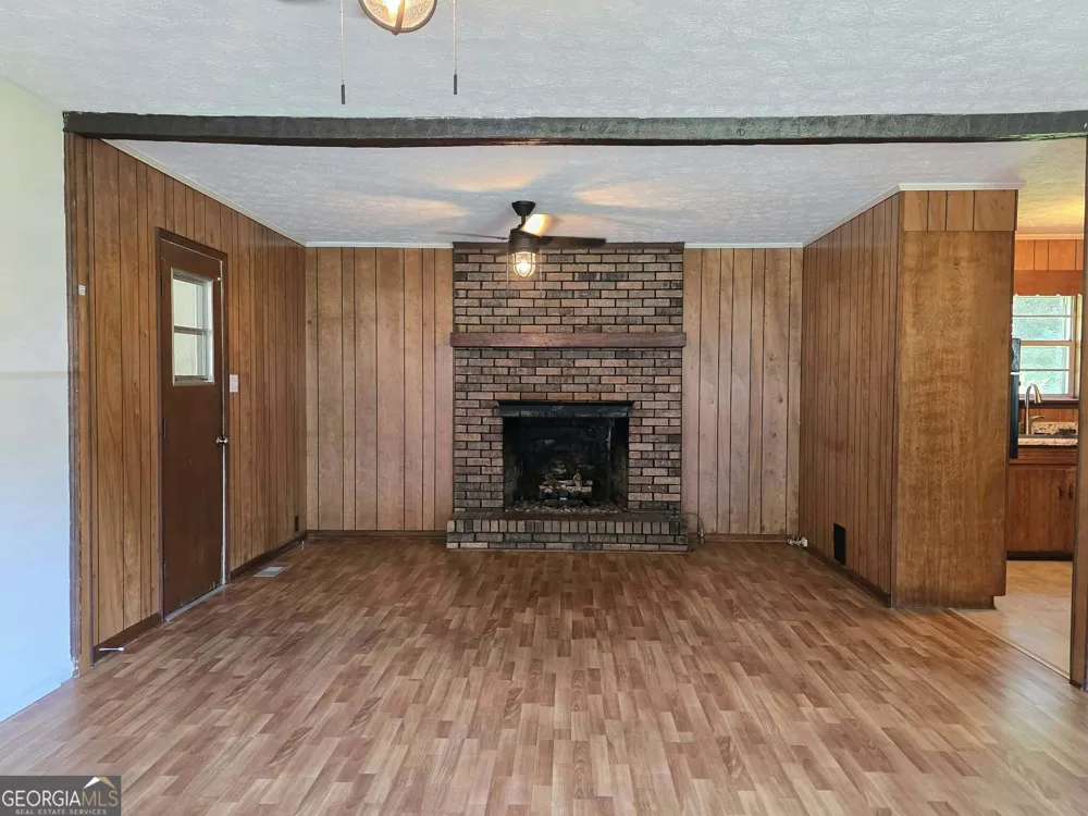211 Wheeless RD Thomaston, GA 30286