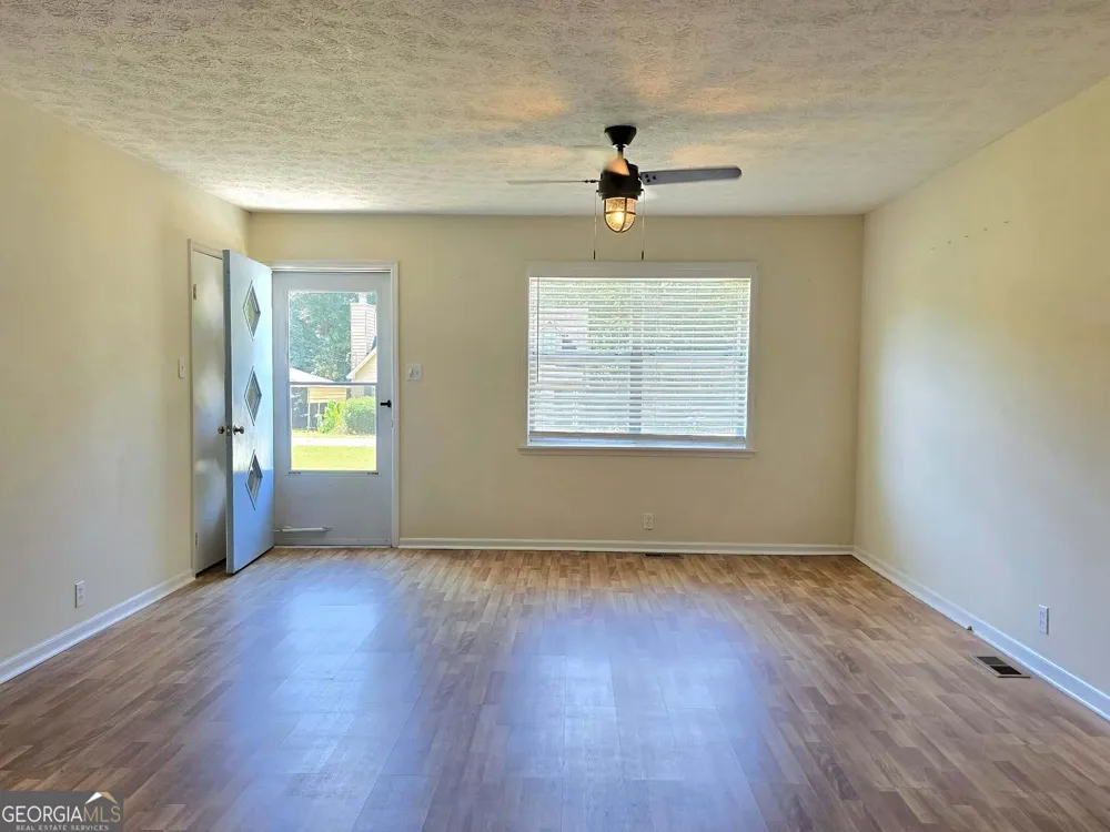 211 Wheeless RD Thomaston, GA 30286