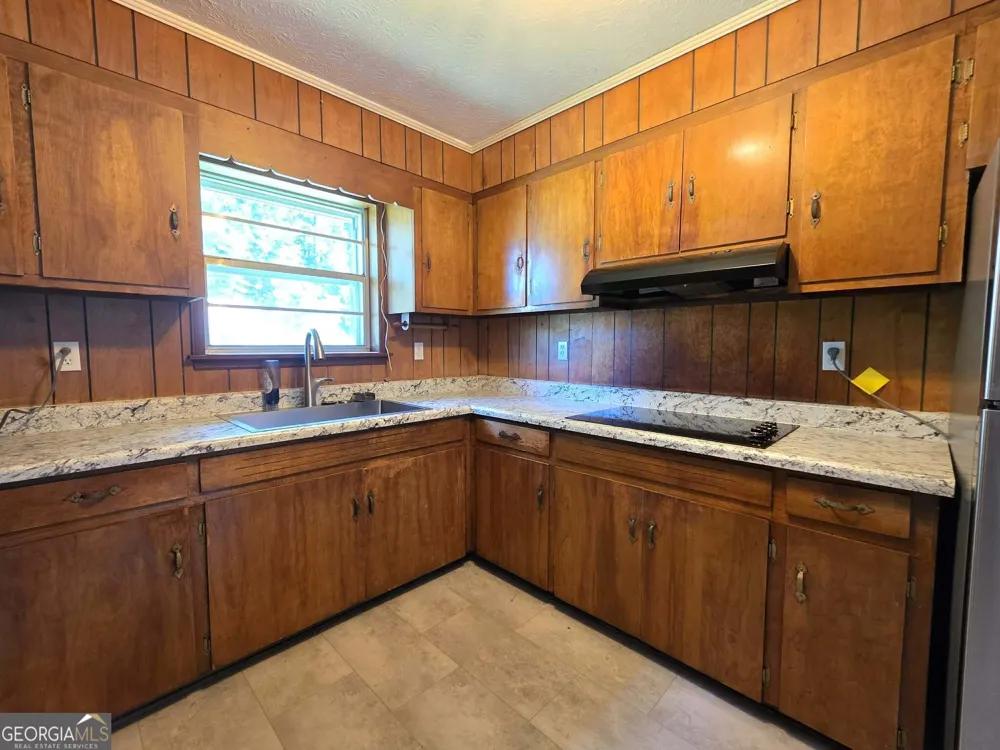 211 Wheeless RD Thomaston, GA 30286