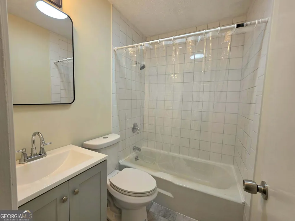 211 Wheeless RD Thomaston, GA 30286