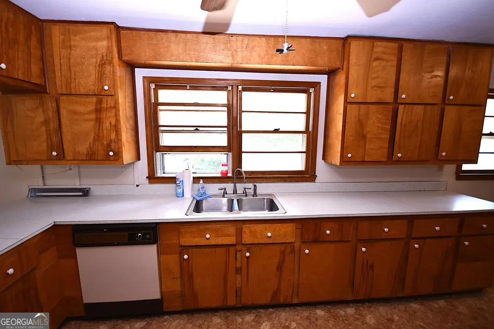4 Bill Ploof RD Buchanan, GA 30113