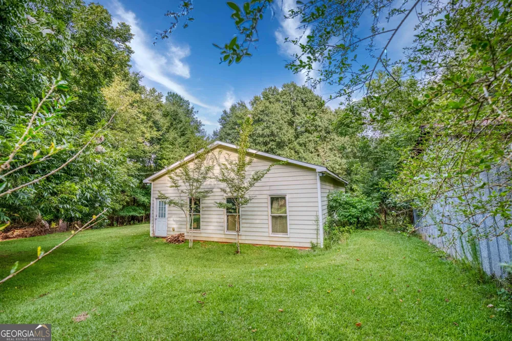2067 Cleveland RD Bogart, GA 30622