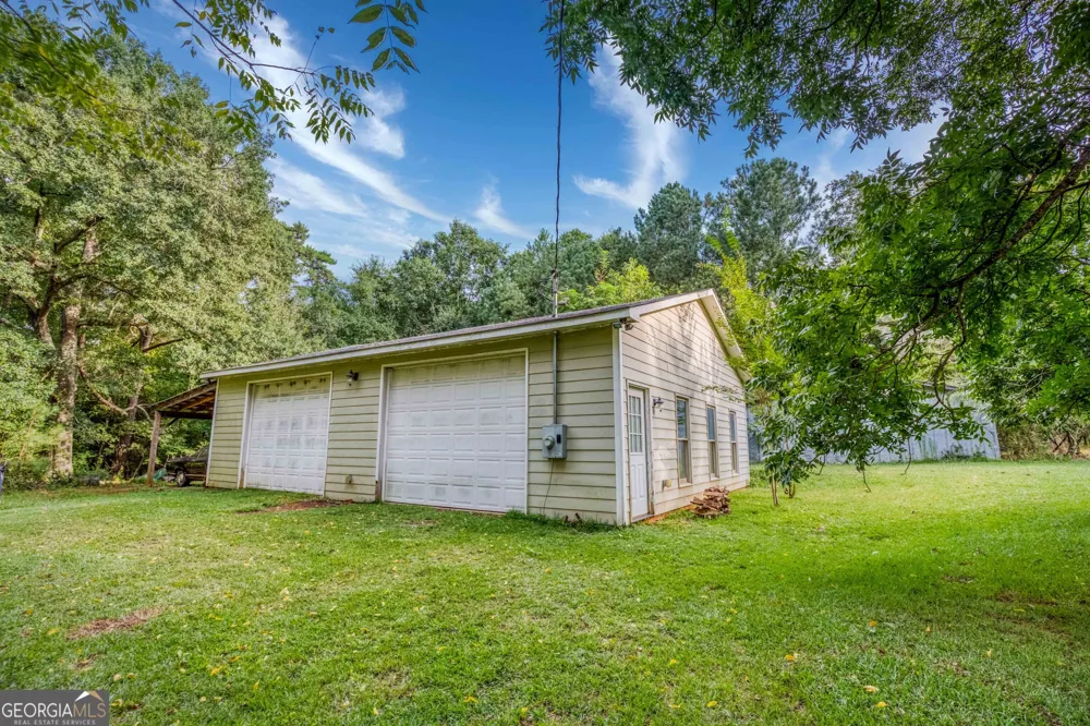 2067 Cleveland RD Bogart, GA 30622
