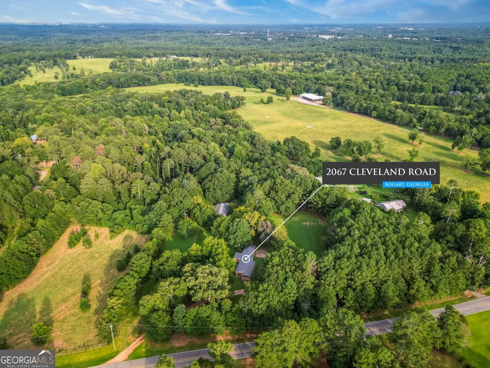 2067 Cleveland RD Bogart, GA 30622