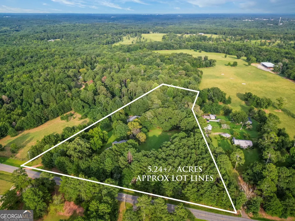 2067 Cleveland RD Bogart, GA 30622