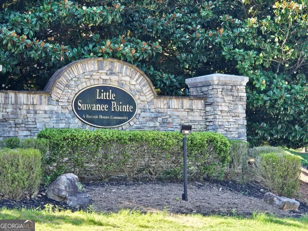 2747 Cedar DR Lawrenceville, GA 30043