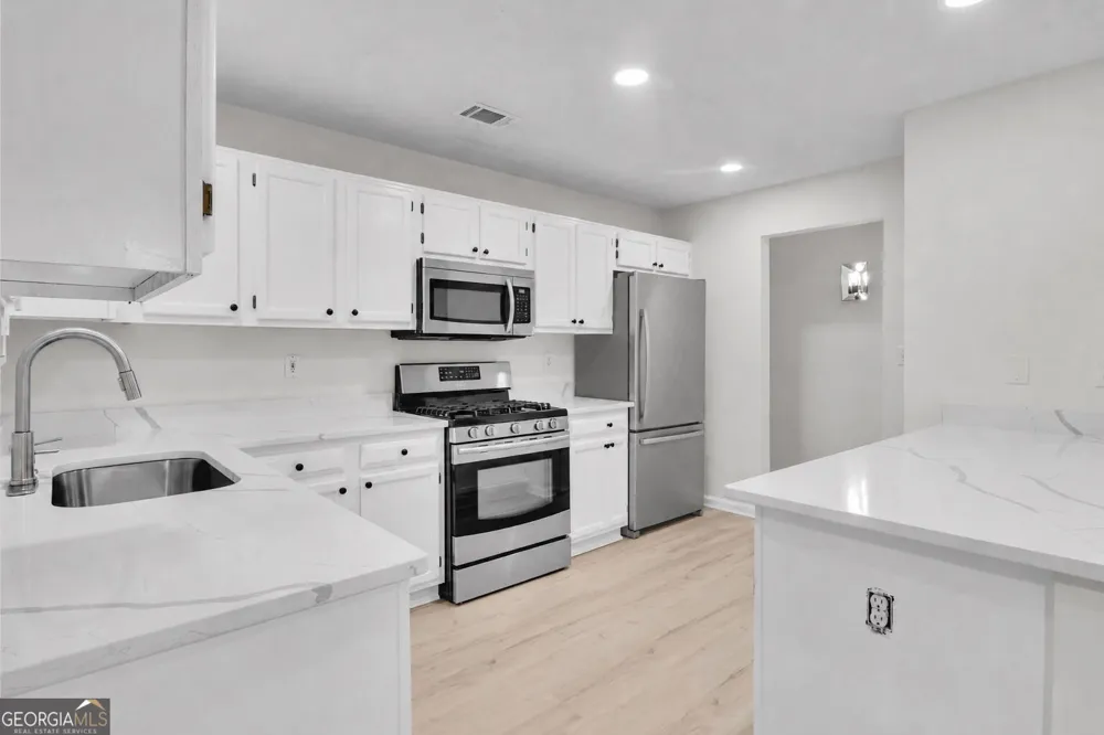 1005 Reunion PL SW Atlanta, GA 30331
