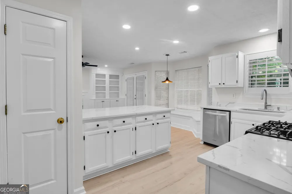 1005 Reunion PL SW Atlanta, GA 30331